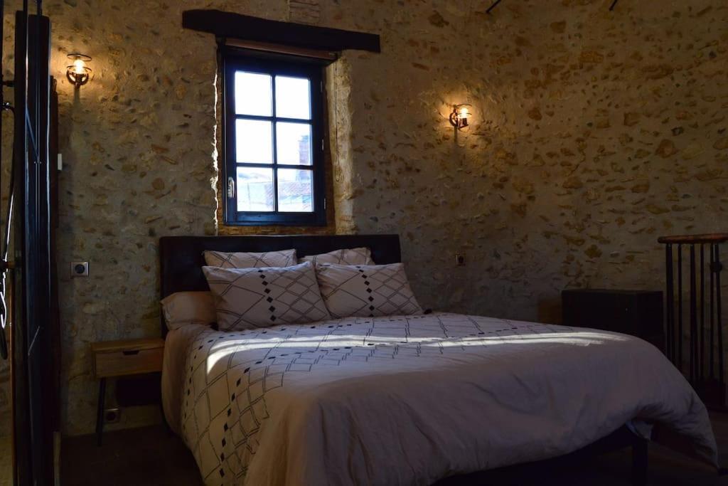 Tour Medievale Fortifiee Entierement Restaure Saint-Sever  Экстерьер фото